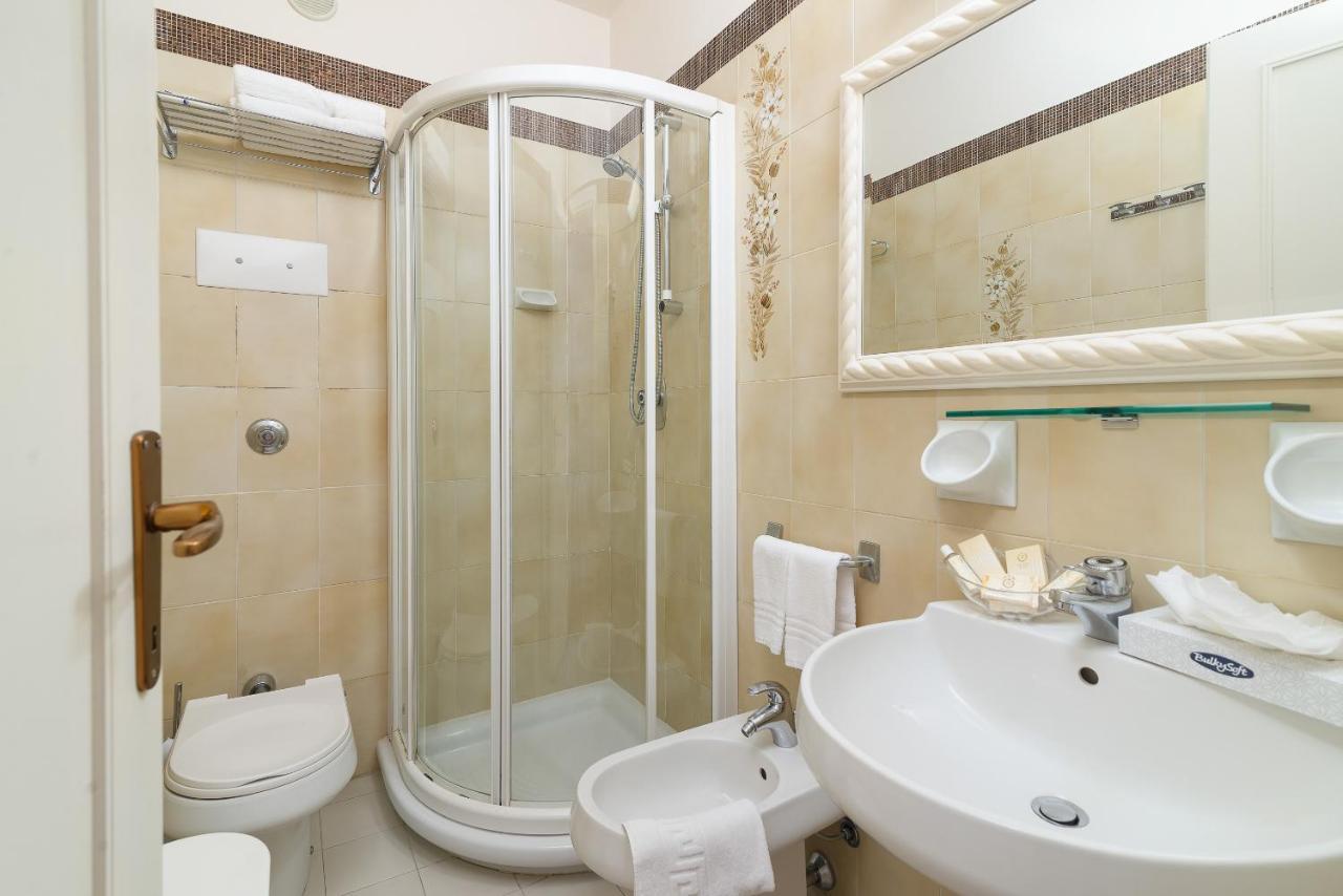 Universal 4* Cervia