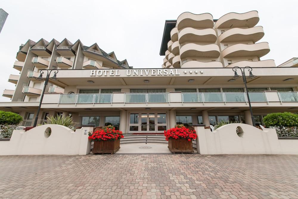 Universal 4* Cervia