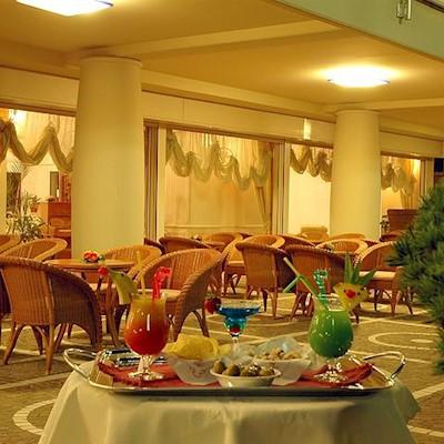 Universal Hotel 4*